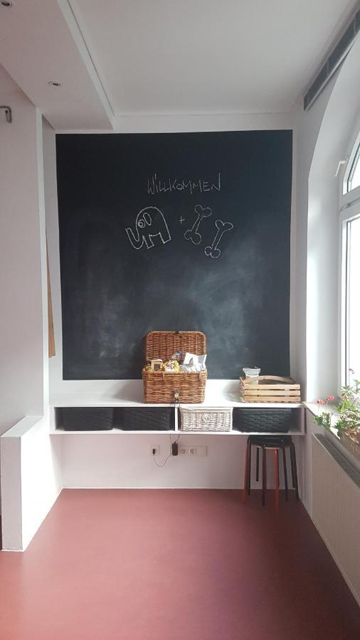Get-your-flat - Tiny Flat In Gruenderzeithaus, Super Sweet, Kreuzviertel - 50 M2 Eg Haustier Auf Anfrage Apartment *